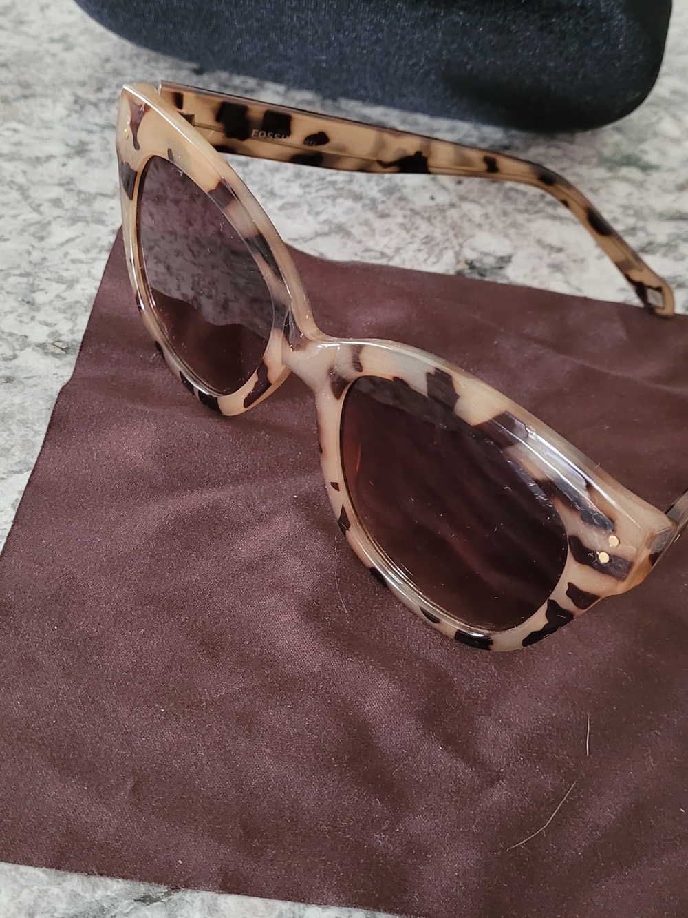 Fossil Tortoiseshell Cat Eye Women's Sunglasses - Brown Lenses